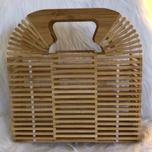 Wicker summer IT bag